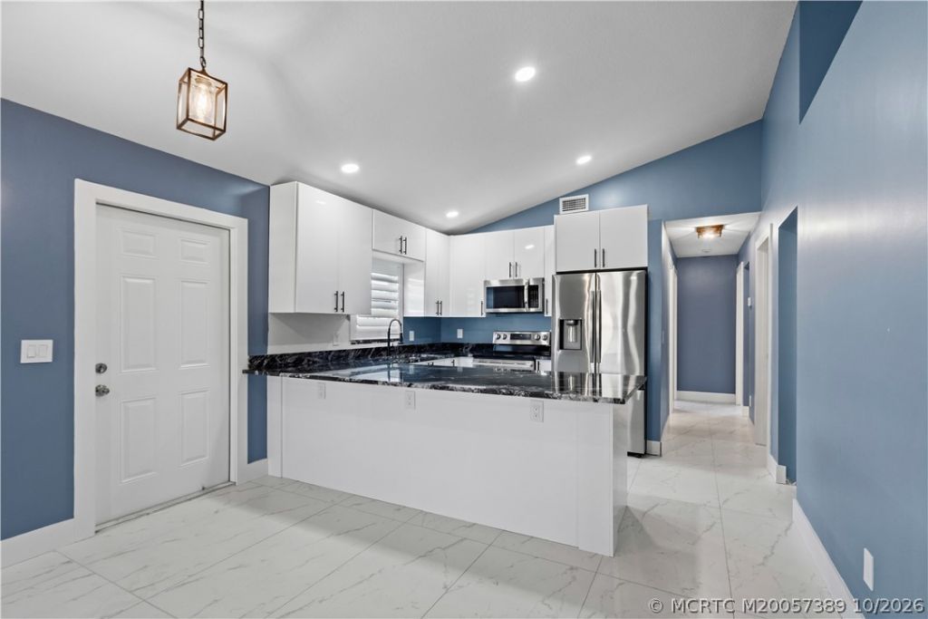 5807 SE Mitzi Lane , Stuart, FL 34997 Photo