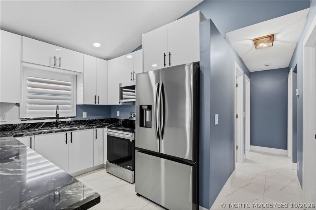 5807 SE Mitzi Lane , Stuart, FL 34997 Photo