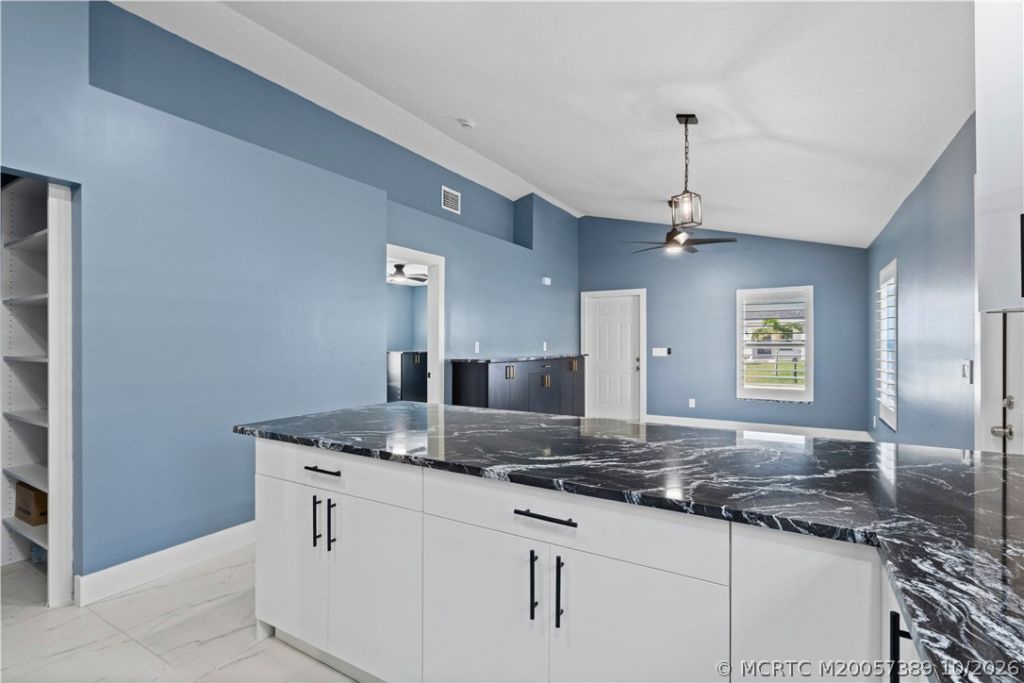 5807 SE Mitzi Lane , Stuart, FL 34997 Photo