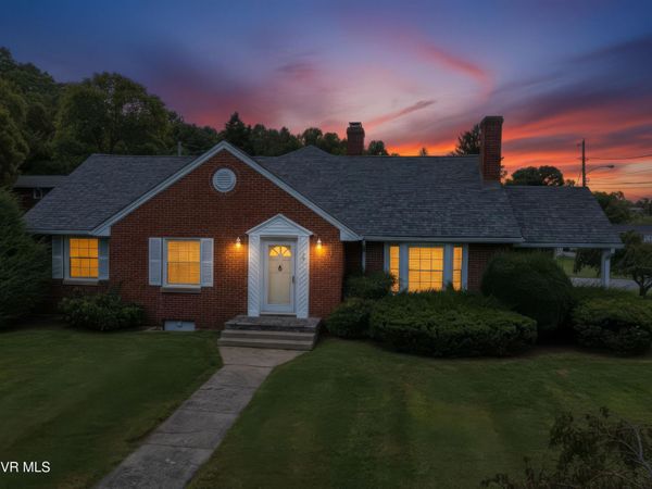 14 Lively Street, Lebanon, VA 24266