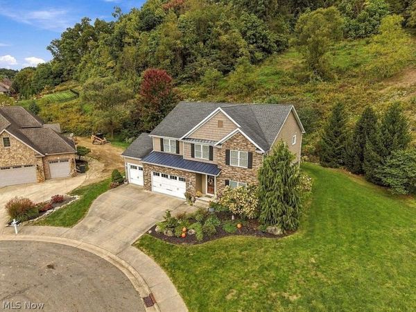 2904 Vicksburg Avenue NW, Canton, OH 44708