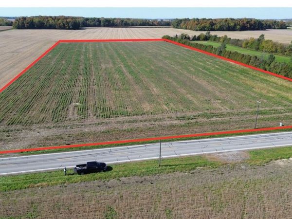 13515 Ohio 66 , Fayette, OH 43521