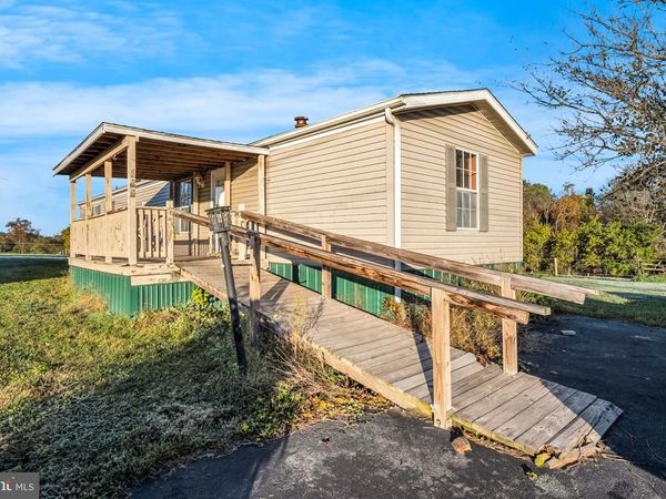 426 OLD MILL ROAD , CARLISLE, PA 17015
