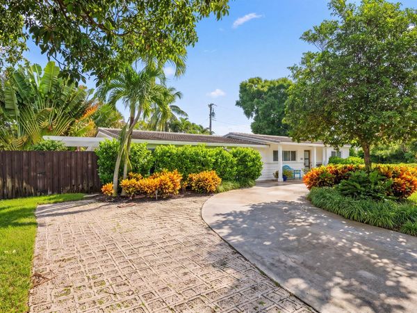 251 Gregory Place, West Palm Beach, FL 33405
