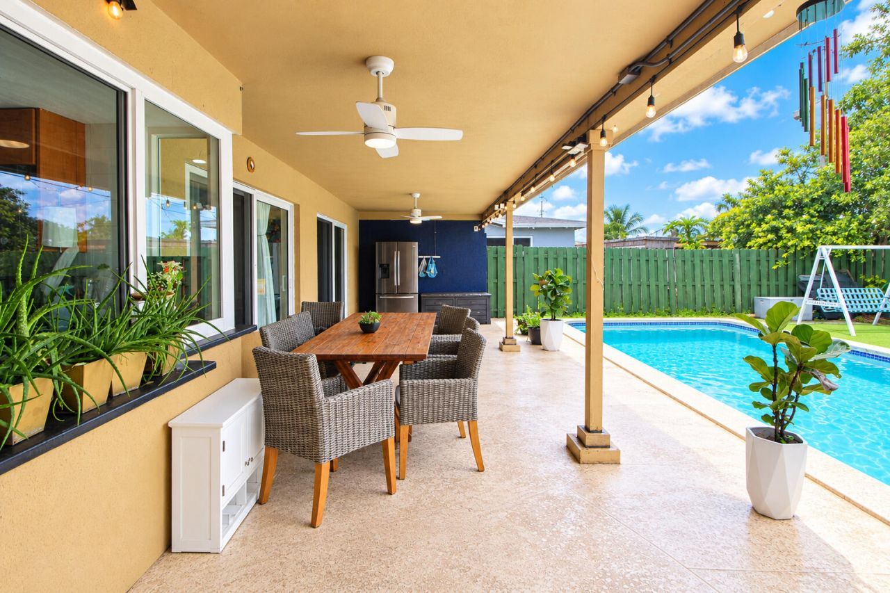 8601 NW 20th Court, Sunrise, FL 33322 Photo