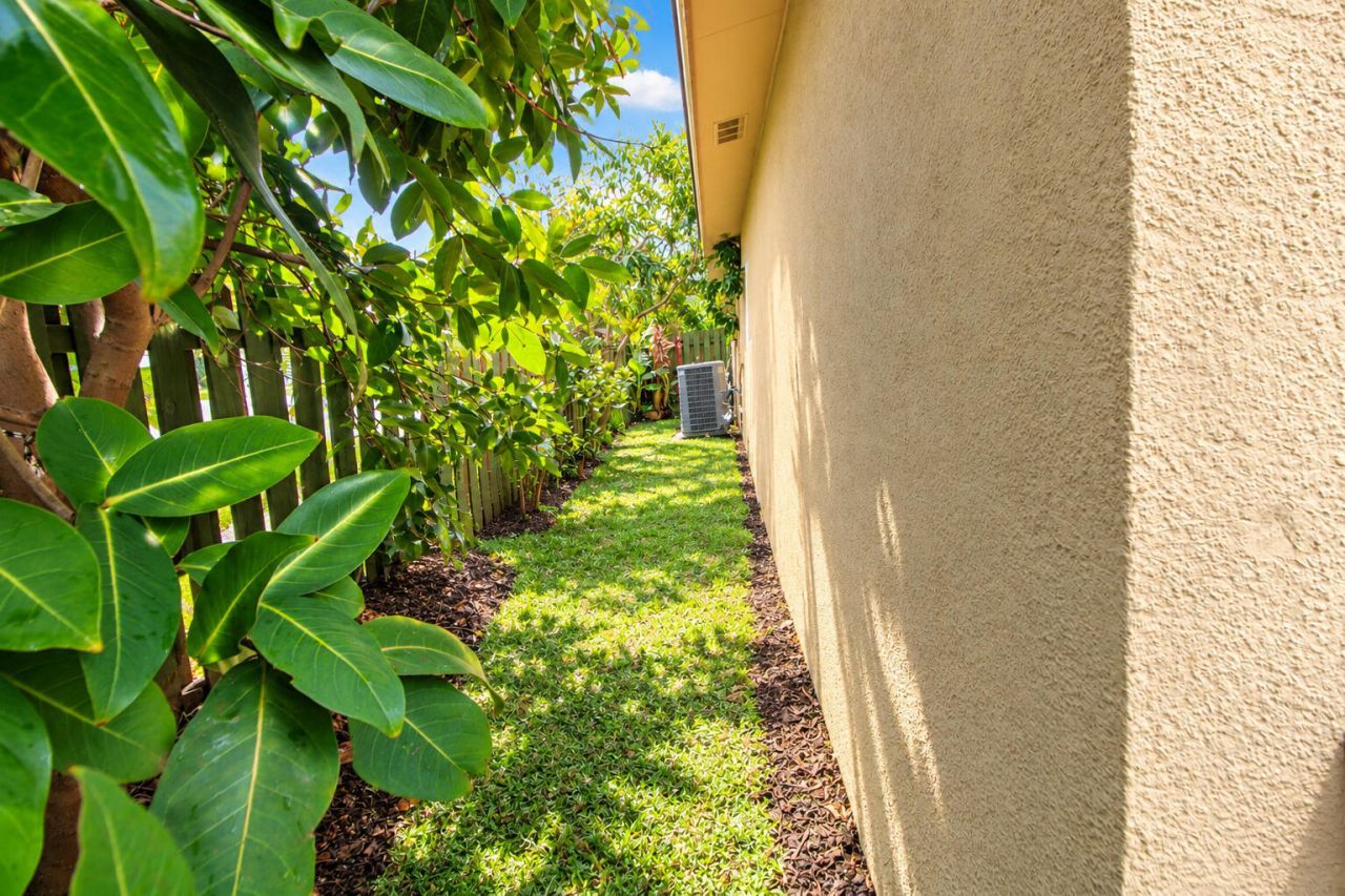 8601 NW 20th Court, Sunrise, FL 33322 Photo