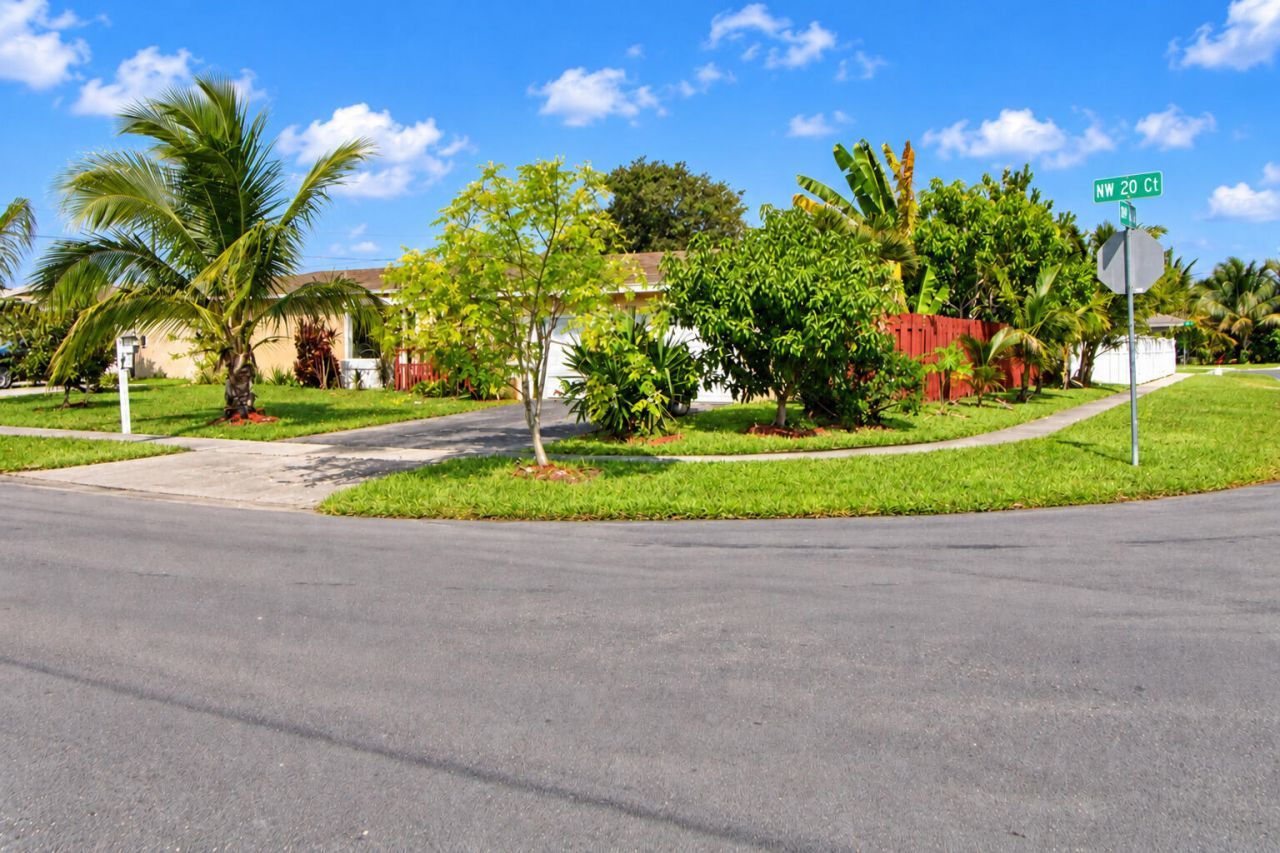 8601 NW 20th Court, Sunrise, FL 33322 Photo