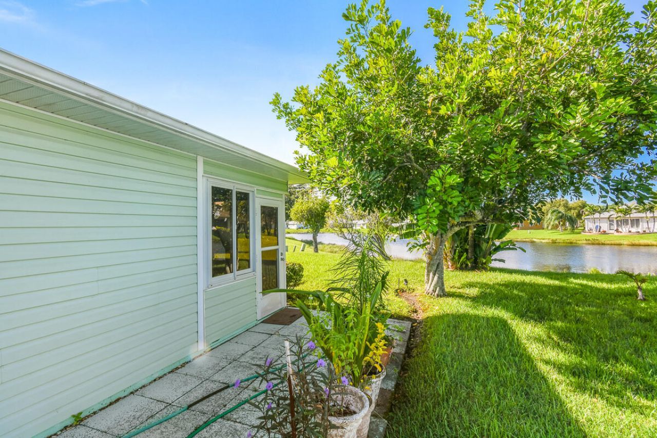 551 Paurotis Lane, Fort Pierce, FL 34982 Photo