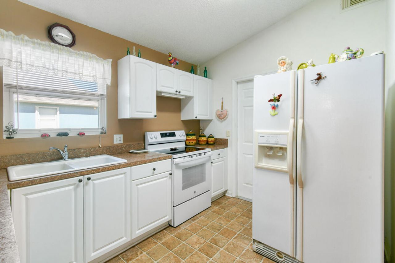 551 Paurotis Lane, Fort Pierce, FL 34982 Photo