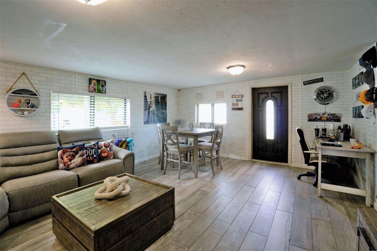 415 Pensacola Drive , Lake Worth, FL 33462 Photo
