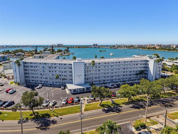 1868 SHORE DRIVE S, Unit 511, SOUTH PASADENA, FL 33707