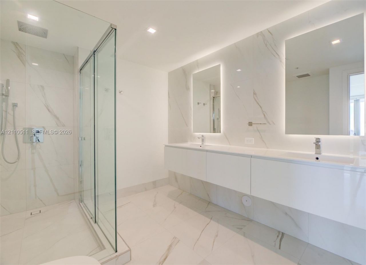 1170 E Hallandale Beach Blvd , Unit 1208, Hallandale Beach, FL 33009 Photo