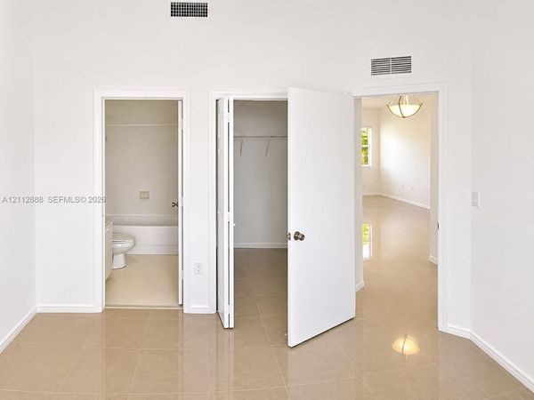 945 NE 34th Ave , Unit 203, Homestead, FL 33033
