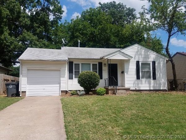 4957 S Boston Place , Tulsa, OK 74105