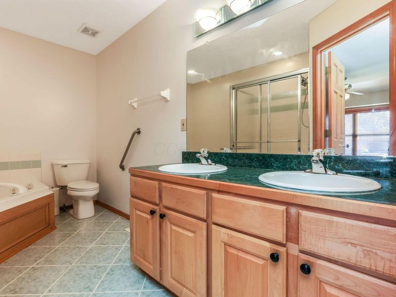 7914 Panary Court , Reynoldsburg, OH 43068 Photo 32