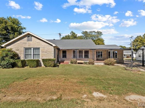 501 W Sturdivant Street , Advance, MO 63730