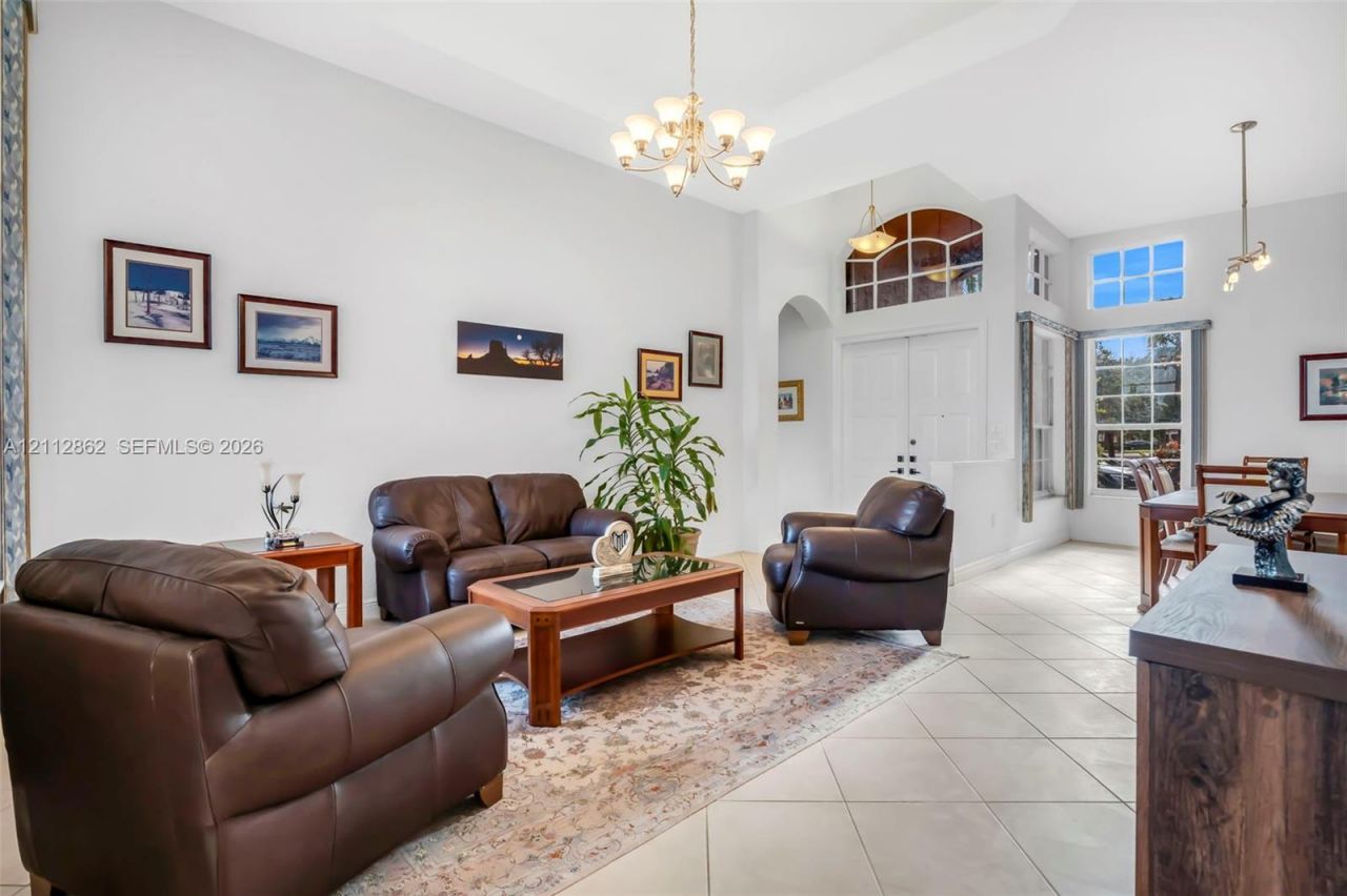 3900 SW 195th Ter , Miramar, FL 33029 | MLS ID A12112862 - The Keyes ...