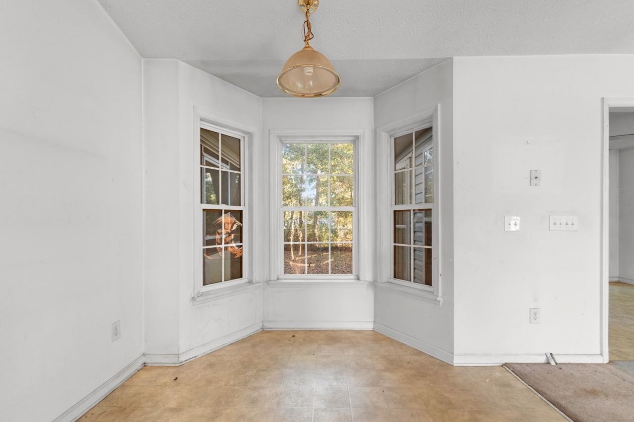2073 Hawksmoor Dr.  Photo 11
