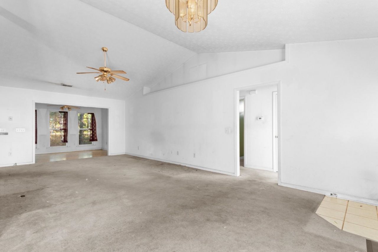 2073 Hawksmoor Dr.  Photo 13