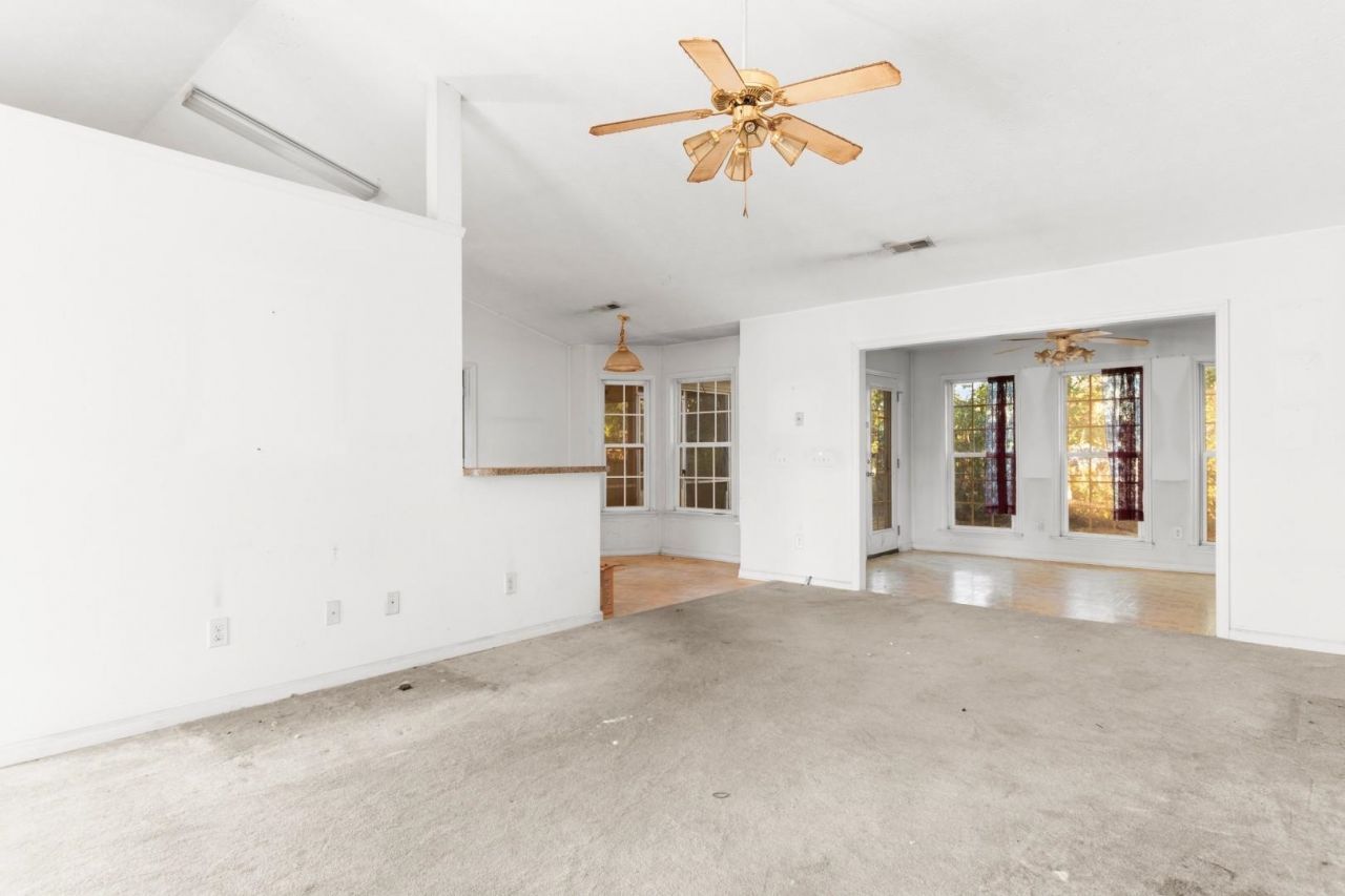 2073 Hawksmoor Dr.  Photo 14
