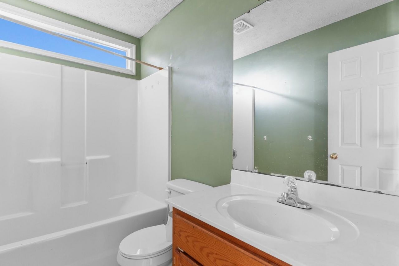 2073 Hawksmoor Dr.  Photo 26