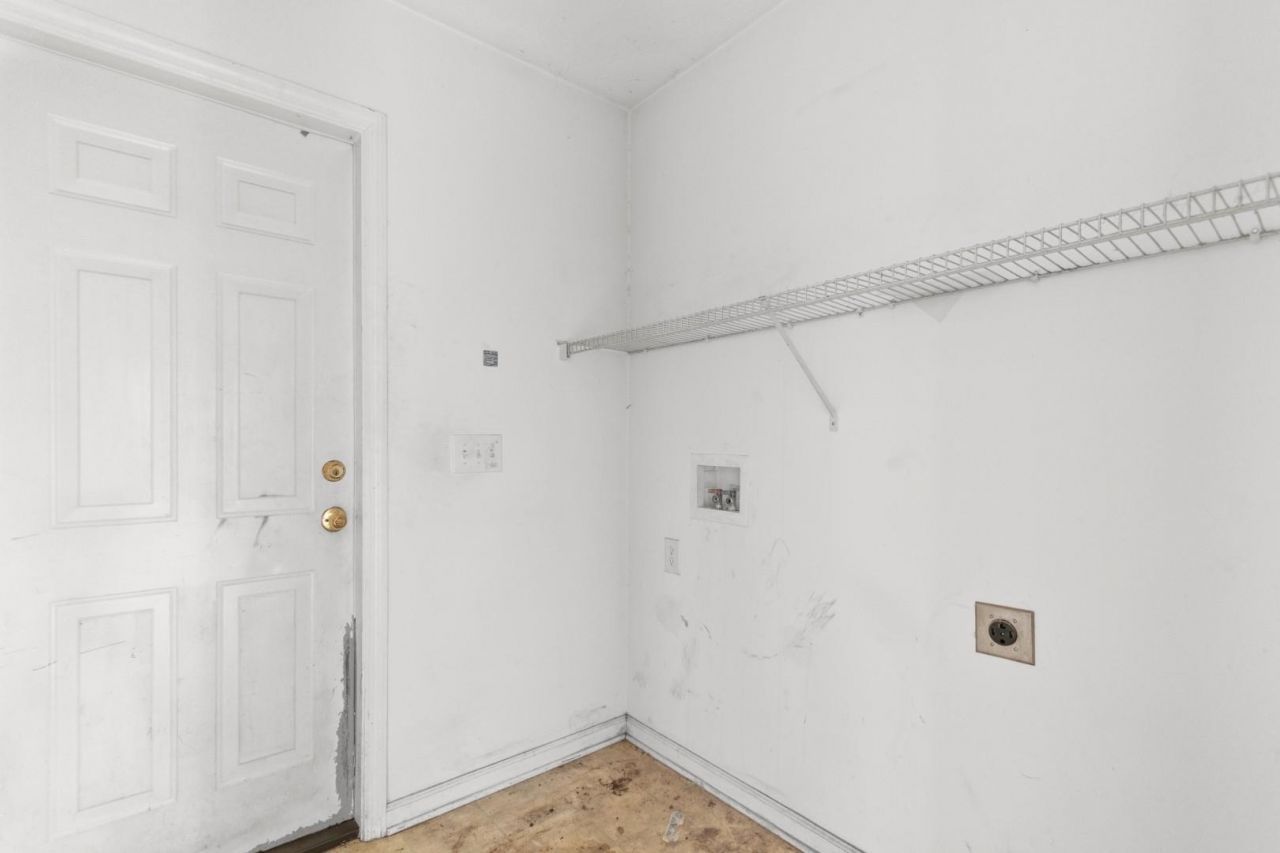 2073 Hawksmoor Dr.  Photo 29