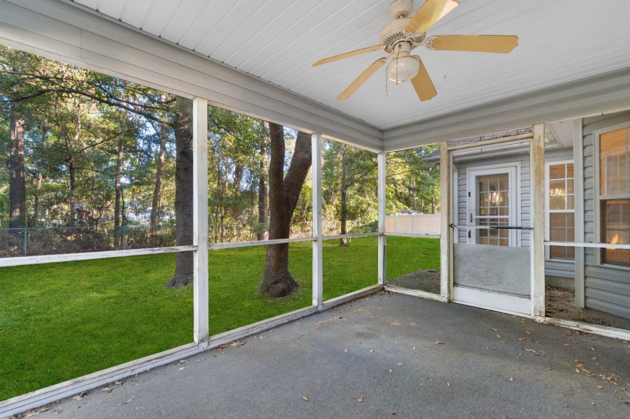2073 Hawksmoor Dr.  Photo 31