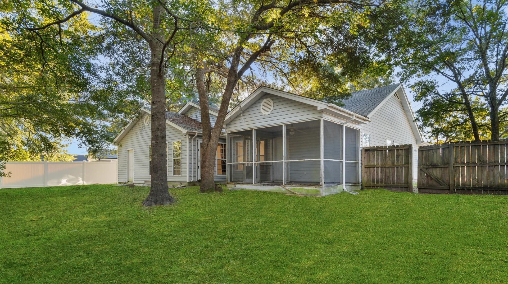 2073 Hawksmoor Dr.  Photo 35