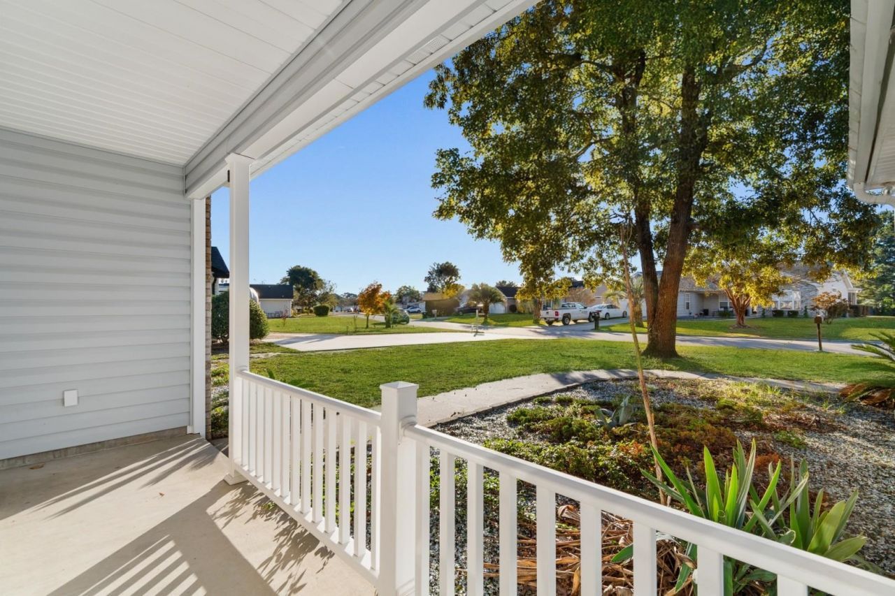 2073 Hawksmoor Dr.  Photo 4