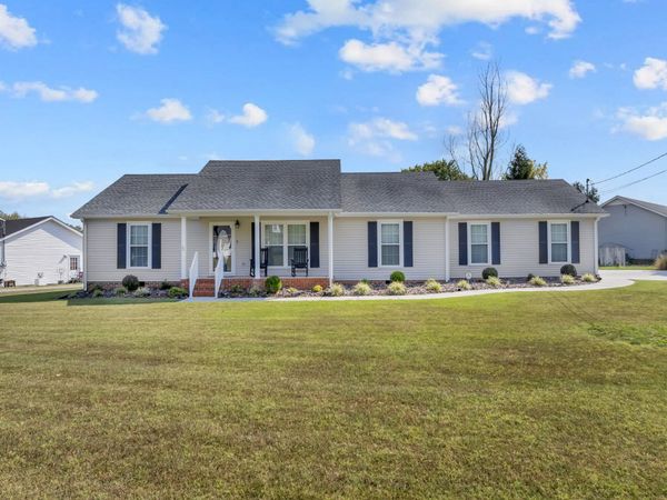 210 Shapard Dr , Shelbyville, TN 37160