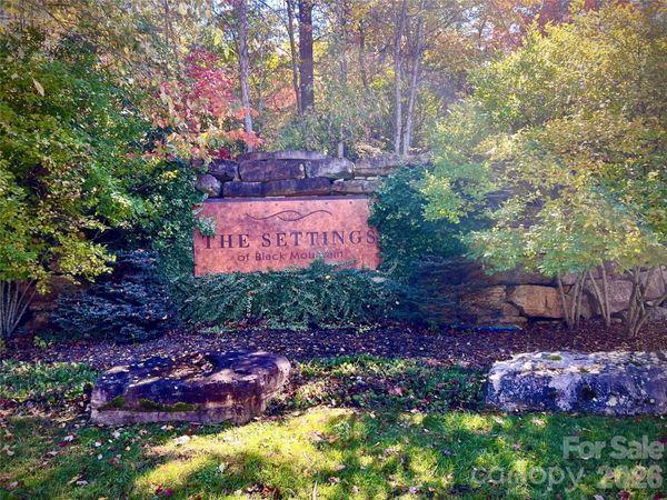 9 Settings Boulevard , Black Mountain, NC 28711