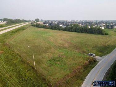 8455 S 98th Street, Lincoln, NE 68516