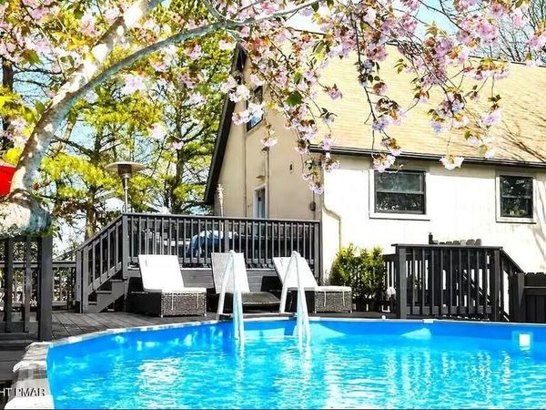 1217 GLADE DRIVE , LONG POND, PA 18334
