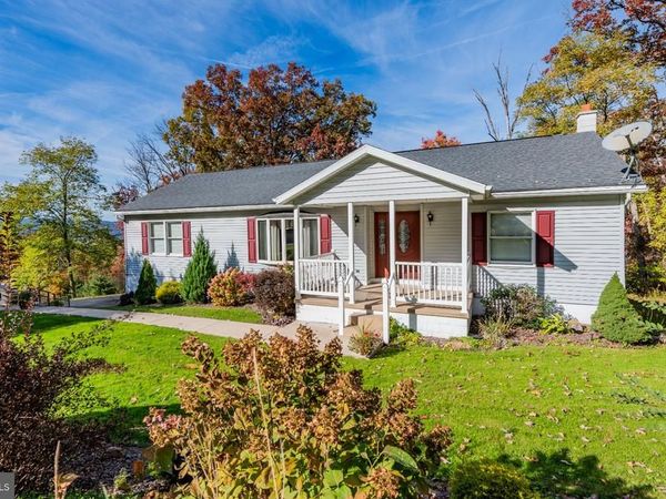 33 QUIGGLE AVENUE , LOCK HAVEN, PA 17745