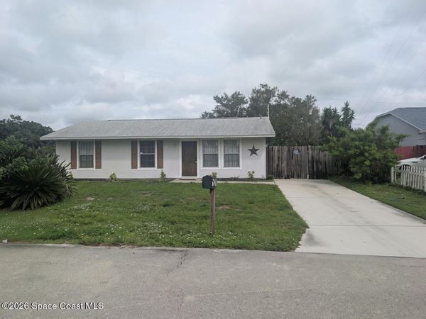 111 Dolphin Street SE , Palm Bay, FL 32909