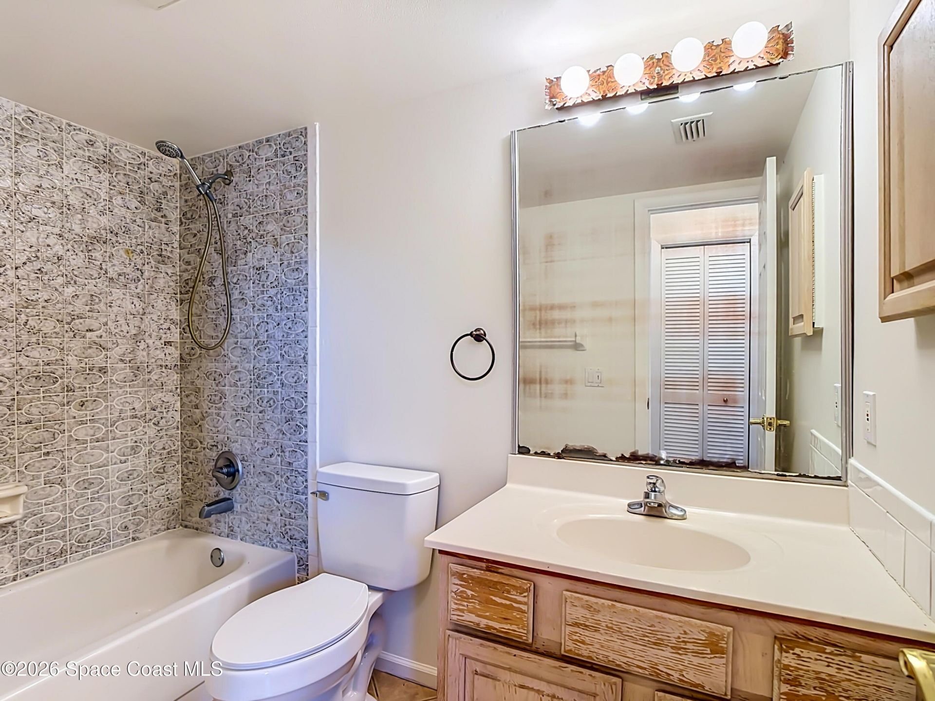 109 Coral Way E , Unit D, Indialantic, FL 32903 Photo