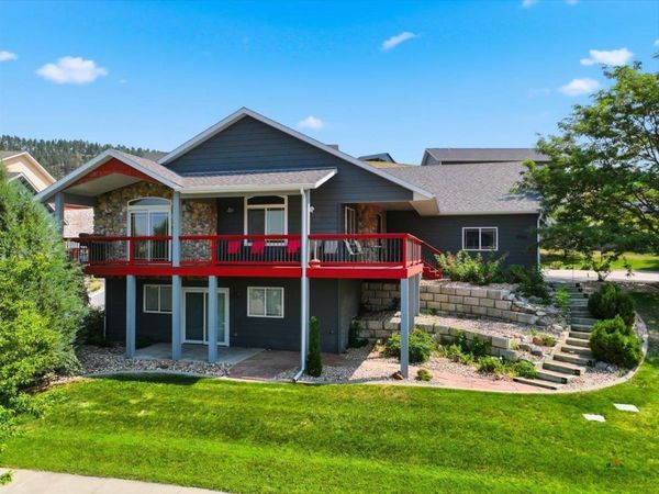 2550 BELAIR DR, Sturgis, SD 57785