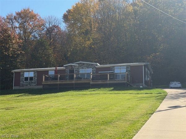 1637 Nageley Road, New Philadelphia, OH 44663