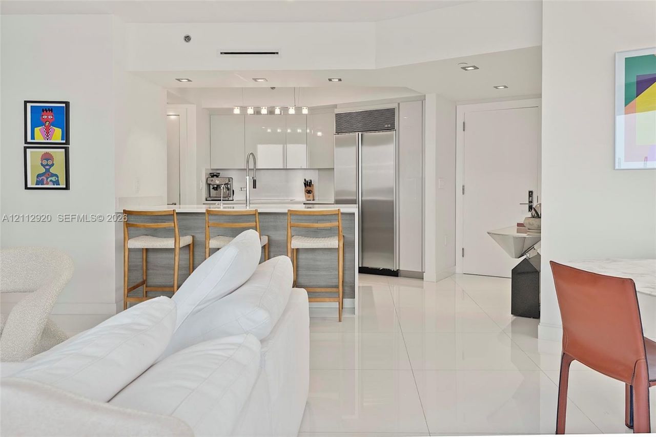400 Alton Rd , Unit 1404, Miami Beach, FL 33139 Photo