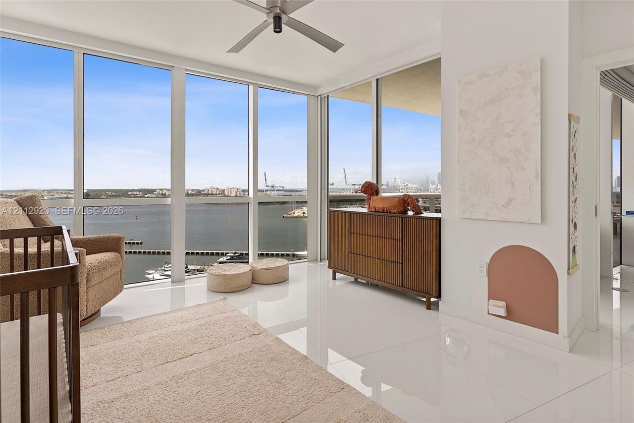 400 Alton Rd , Unit 1404, Miami Beach, FL 33139 Photo