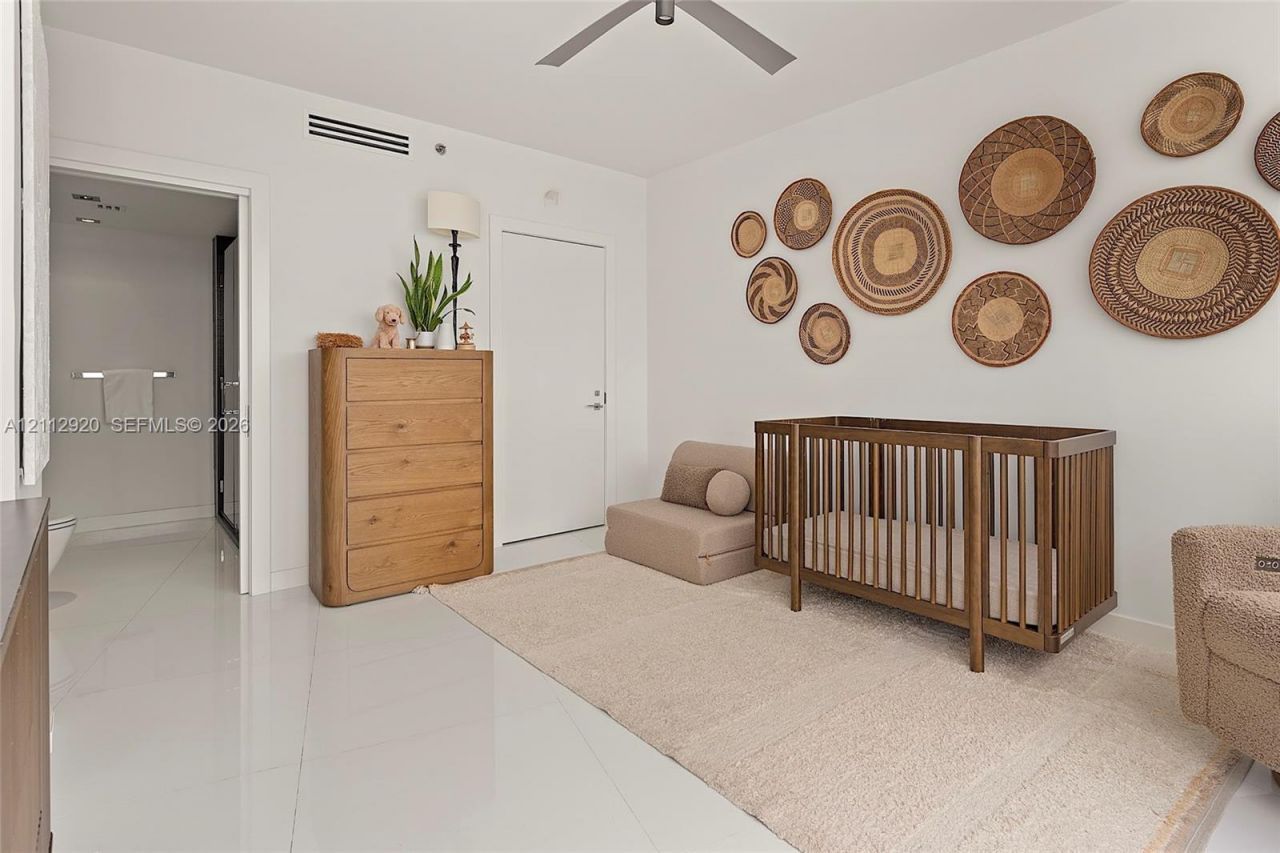 400 Alton Rd , Unit 1404, Miami Beach, FL 33139 Photo