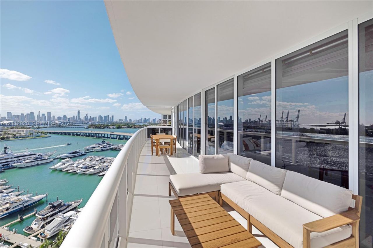 400 Alton Rd , Unit 1404, Miami Beach, FL 33139 Photo