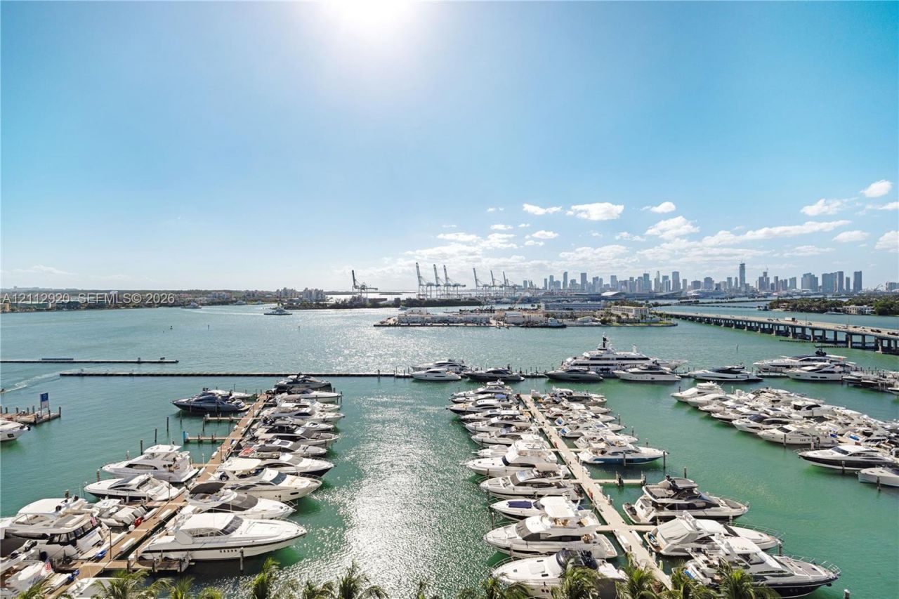 400 Alton Rd , Unit 1404, Miami Beach, FL 33139 Photo
