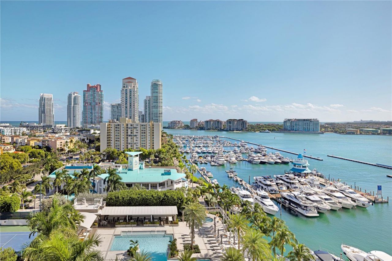 400 Alton Rd , Unit 1404, Miami Beach, FL 33139 Photo