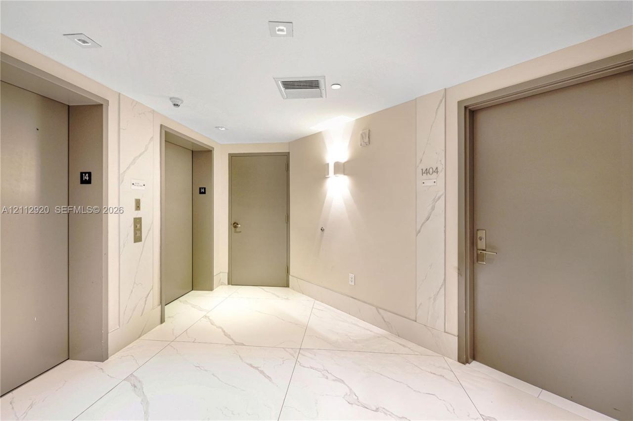 400 Alton Rd , Unit 1404, Miami Beach, FL 33139 Photo