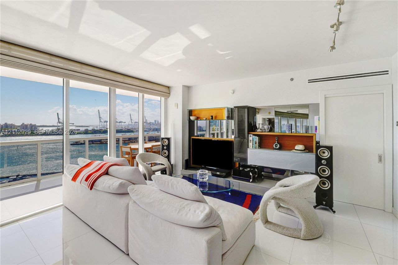 400 Alton Rd , Unit 1404, Miami Beach, FL 33139 Photo