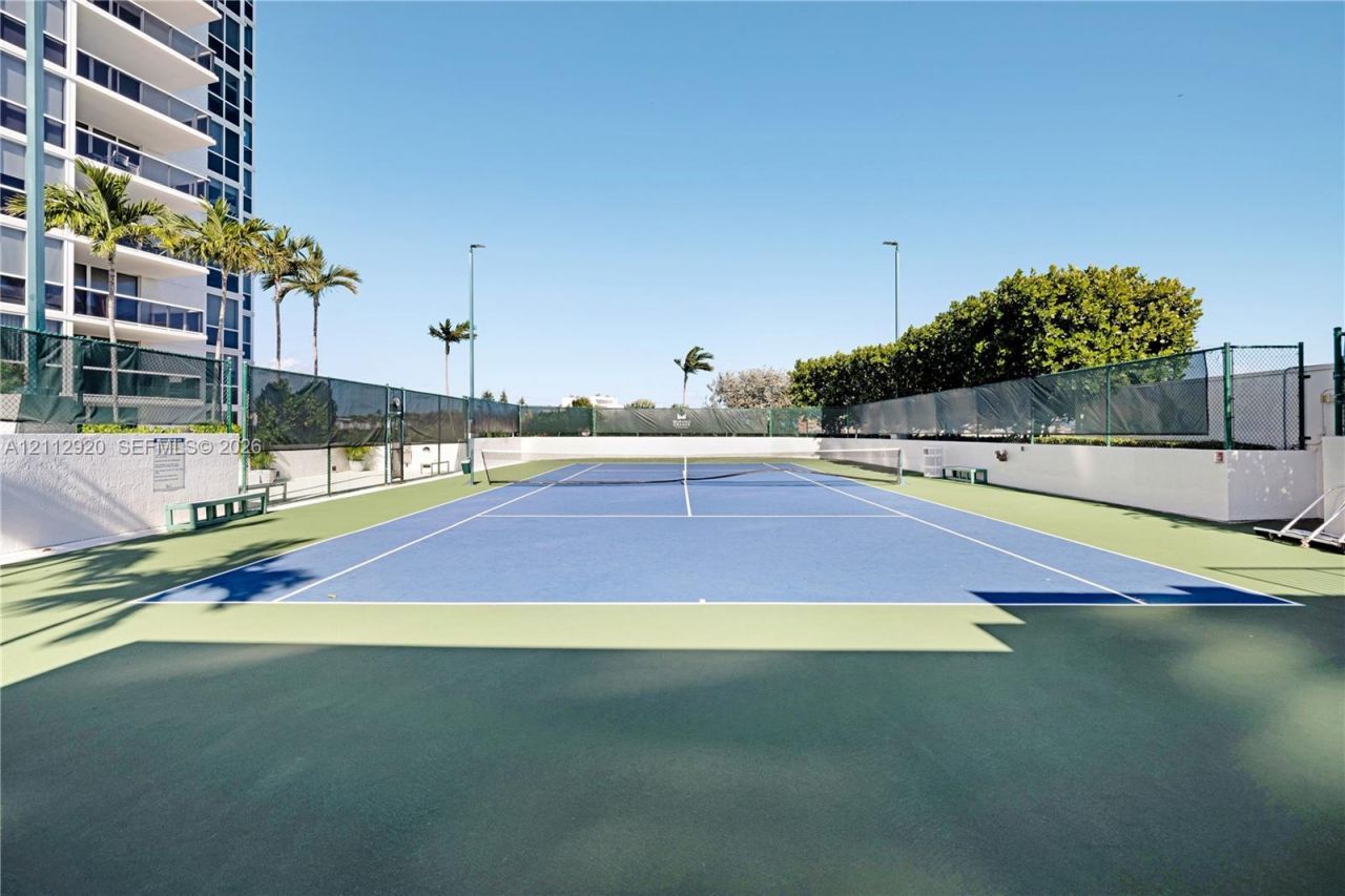400 Alton Rd , Unit 1404, Miami Beach, FL 33139 Photo