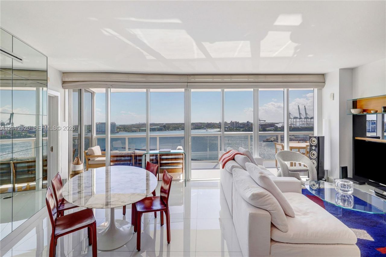 400 Alton Rd , Unit 1404, Miami Beach, FL 33139 Photo