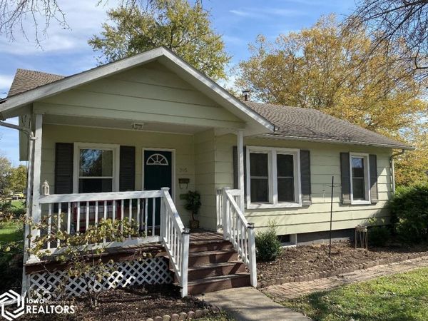 705 N 10Th Street, Fairfield, IA 52556