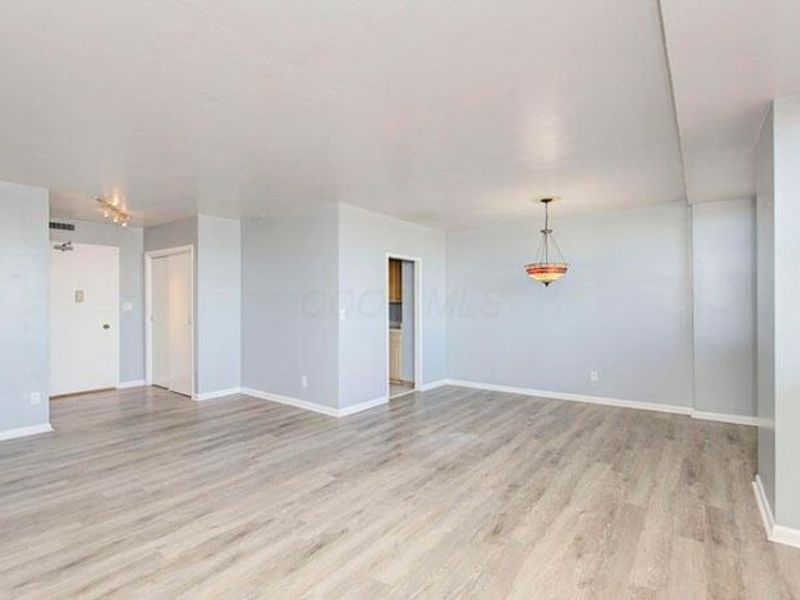 1620 E Broad Street , Unit 1409, Columbus, OH 43203 Photo 7